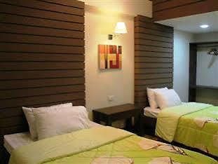 Pineapple Island Resort Daet Exterior foto